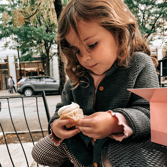 Meet your Posher, Megan - Picture 1 of 1